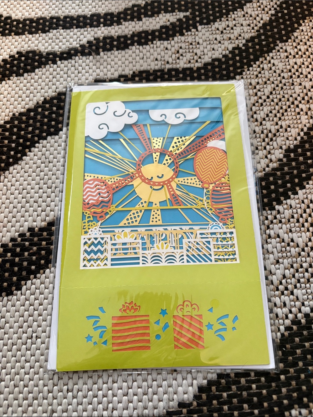 🆕American Greetings Laser Cut Displayable Pop Up Birthday Greeting Card